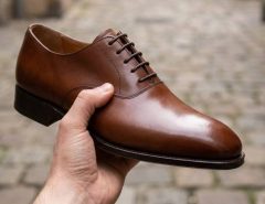 New leather shoes causing heel discomfort during first wear